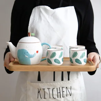 Ceramic mug cartoon cute stuff teapot set home office coffee milk teapot five-pieces cups set
Ceramic mug cartoon cute stuff teapot set home office coffee milk teapot five-pieces cups set
