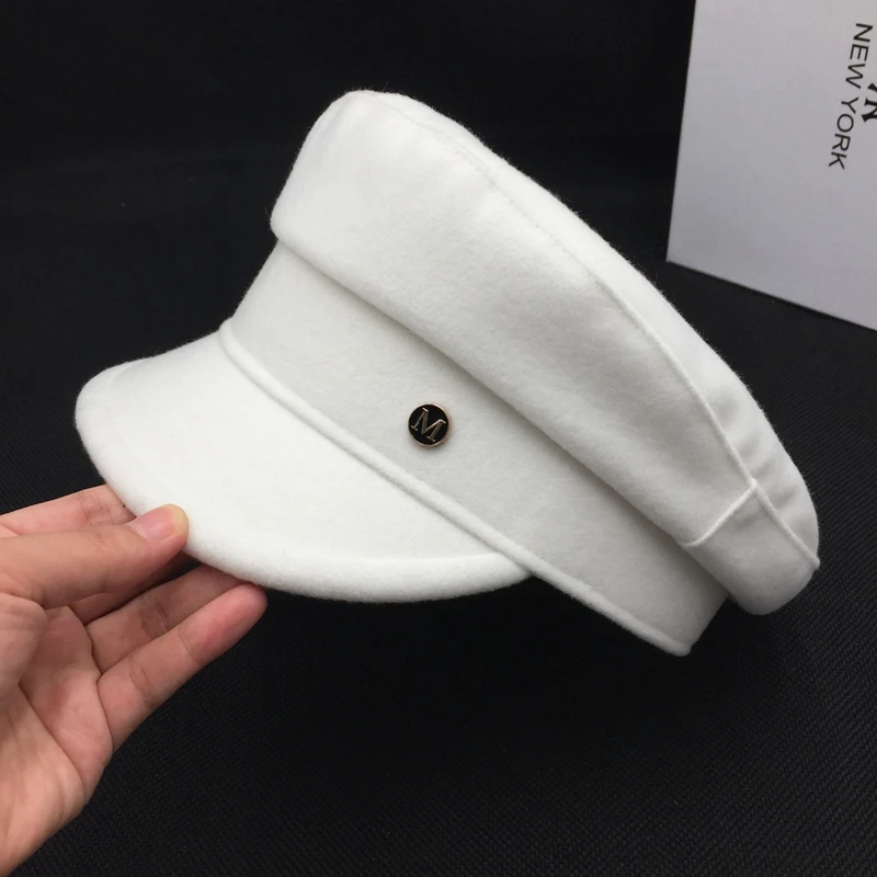 Web celebrity the same white navy hat women Korean version of the simple small fresh peaked cap fashion letters knight sun hat
Web celebrity the same white navy hat women Korean version of the simple small fresh peaked cap fashion letters knight sun hat