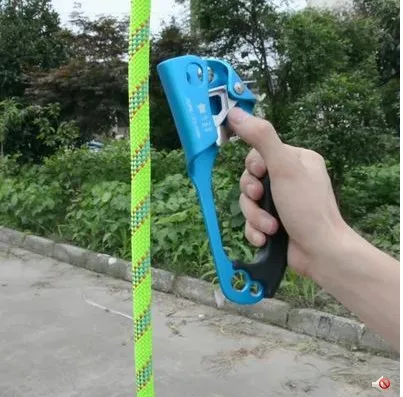 Right and left hand hold ascending device CE quality for outdoor rock mountain climbing tool hardware rope ice belt hook
Right and left hand hold ascending device CE quality for outdoor rock mountain climbing tool hardware rope ice belt hook