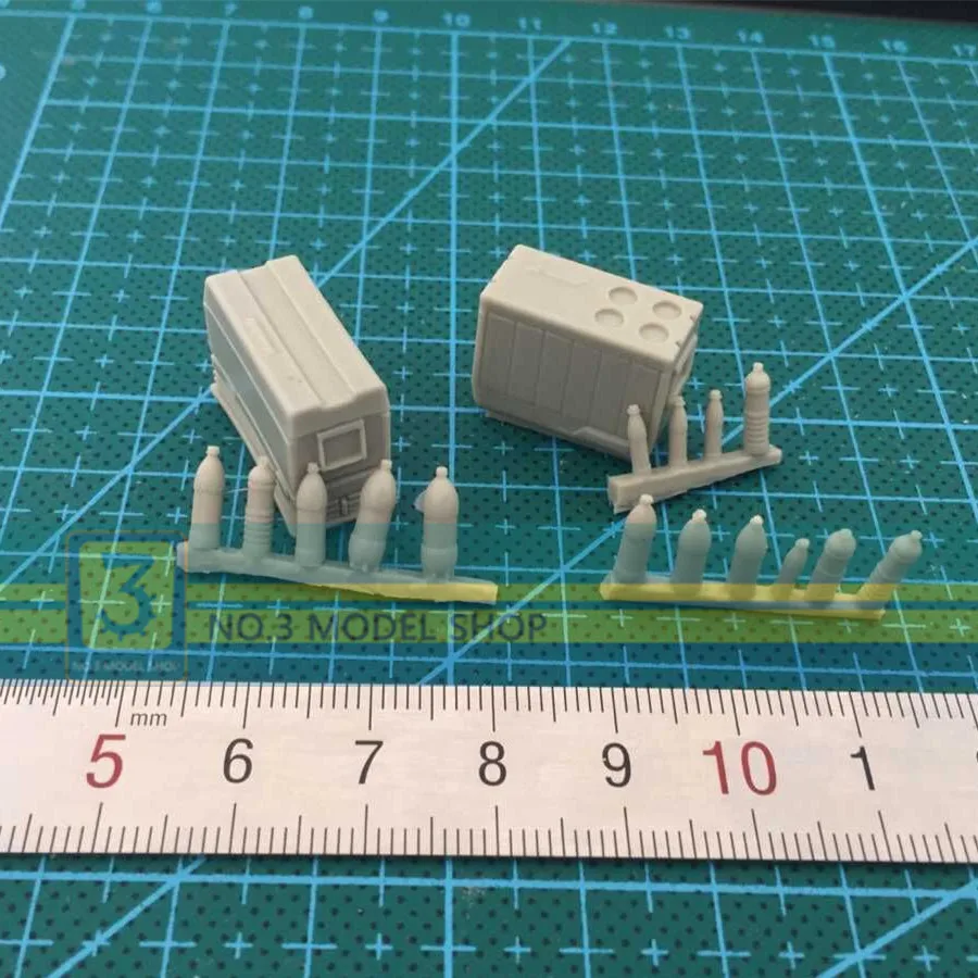 Toy 1/35 Resin Models Soldier Modern American Refrigerator Cola Bottles Pure Water Bottles Model