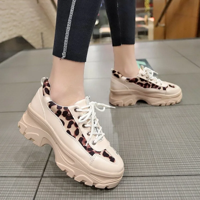 Women Sneakers 2019 New Fashion Women Casual Shoes Trends Female White Flats Spring Summer Lace Up Leopard platform shoes women
Women Sneakers 2019 New Fashion Women Casual Shoes Trends Female White Flats Spring Summer Lace Up Leopard platform shoes women
