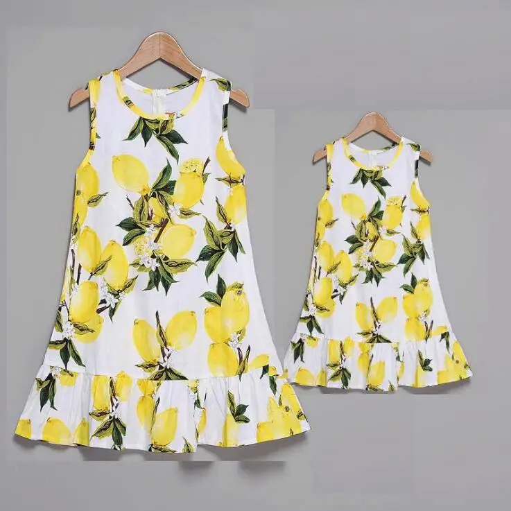 Lemon Mother and Daughter Dresses Family Look Sleeveless Mommy and Me Clothes Mom Mum and Baby Girls Matching Dress Summer
Lemon Mother and Daughter Dresses Family Look Sleeveless Mommy and Me Clothes Mom Mum and Baby Girls Matching Dress Summer