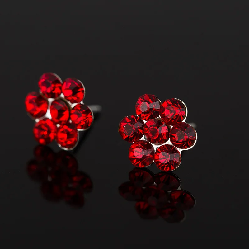 YFJEWE New Fashion Sliver Plated 6 Color Crystal Flower Stud Earrings For Women Wholesale Wedding Party Gifts For Girl #E136
YFJEWE New Fashion Sliver Plated 6 Color Crystal Flower Stud Earrings For Women Wholesale Wedding Party Gifts For Girl #E136