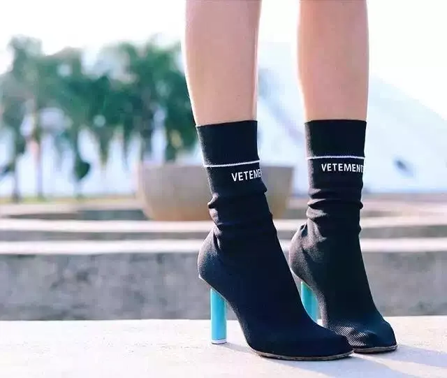 2019 Newest Fashion Luxury Design Stretch Sock Boot Women Fashion Designer Boots Lighter Heel Patchwork Boots 8cm Heel
2019 Newest Fashion Luxury Design Stretch Sock Boot Women Fashion Designer Boots Lighter Heel Patchwork Boots 8cm Heel