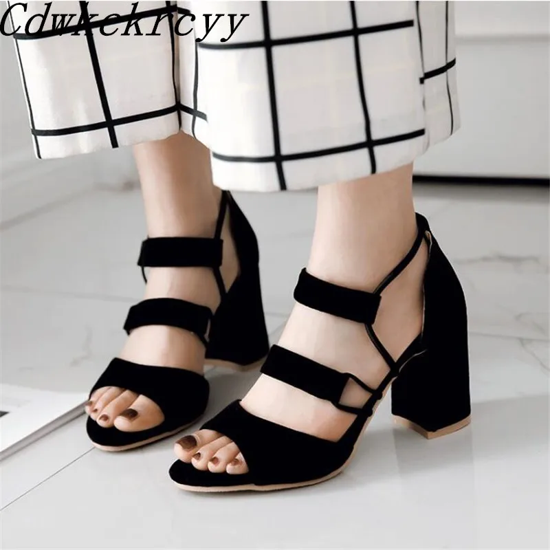 Summer New pattern Europe and America fashion High-heeled Women sandals Beige Pink black sexy banquet Women sandals size 34-46
Summer New pattern Europe and America fashion High-heeled Women sandals Beige Pink black sexy banquet Women sandals size 34-46