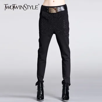 TWOTWINSTYLE Harem Trouser For Women Diamonds Elastic Mid Waist Black Long Pants Female Big Size Spring Casual 2020 Clothing
TWOTWINSTYLE Harem Trouser For Women Diamonds Elastic Mid Waist Black Long Pants Female Big Size Spring Casual 2020 Clothing