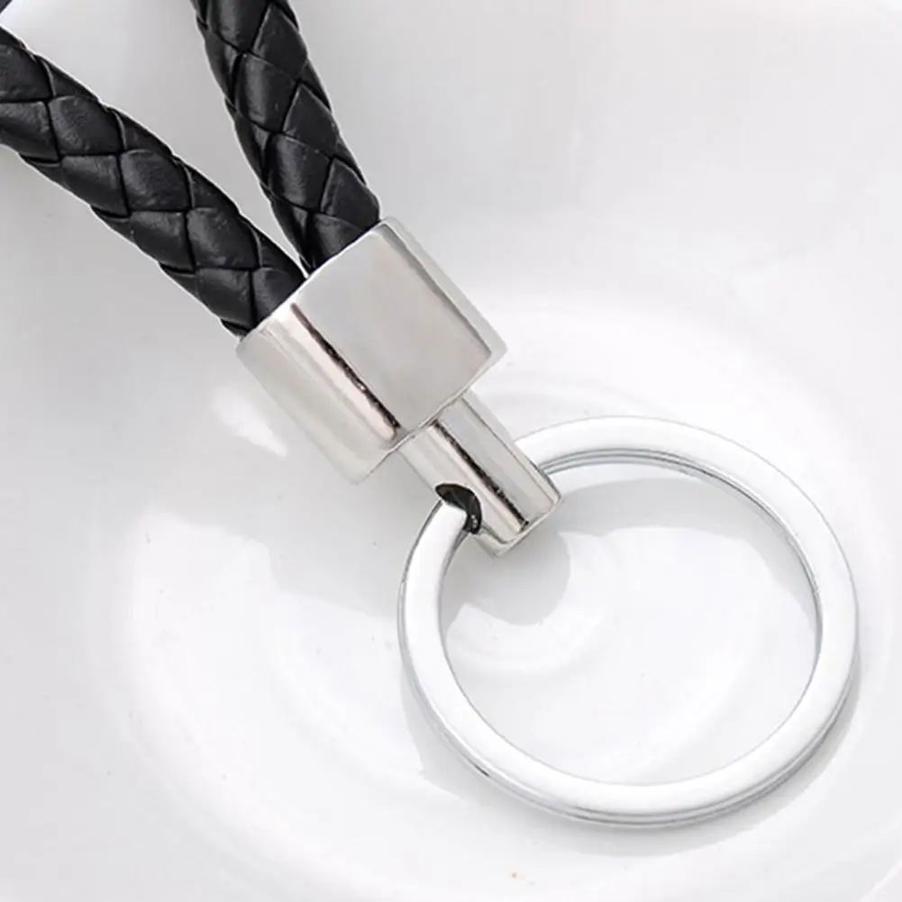 Keychain Hand-woven PVC Soft Rubber Leather Rope Automobile Key Ring Creative Gift Metal Key Ring Practical Hanging Accessories
Keychain Hand-woven PVC Soft Rubber Leather Rope Automobile Key Ring Creative Gift Metal Key Ring Practical Hanging Accessories