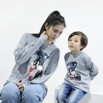 Mother Daughter Son Pullovers Cartoon Rabbit Full Cotton Letter Long Sleeve Clothes Family Matching Clothing Autumn Family Look
Mother Daughter Son Pullovers Cartoon Rabbit Full Cotton Letter Long Sleeve Clothes Family Matching Clothing Autumn Family Look