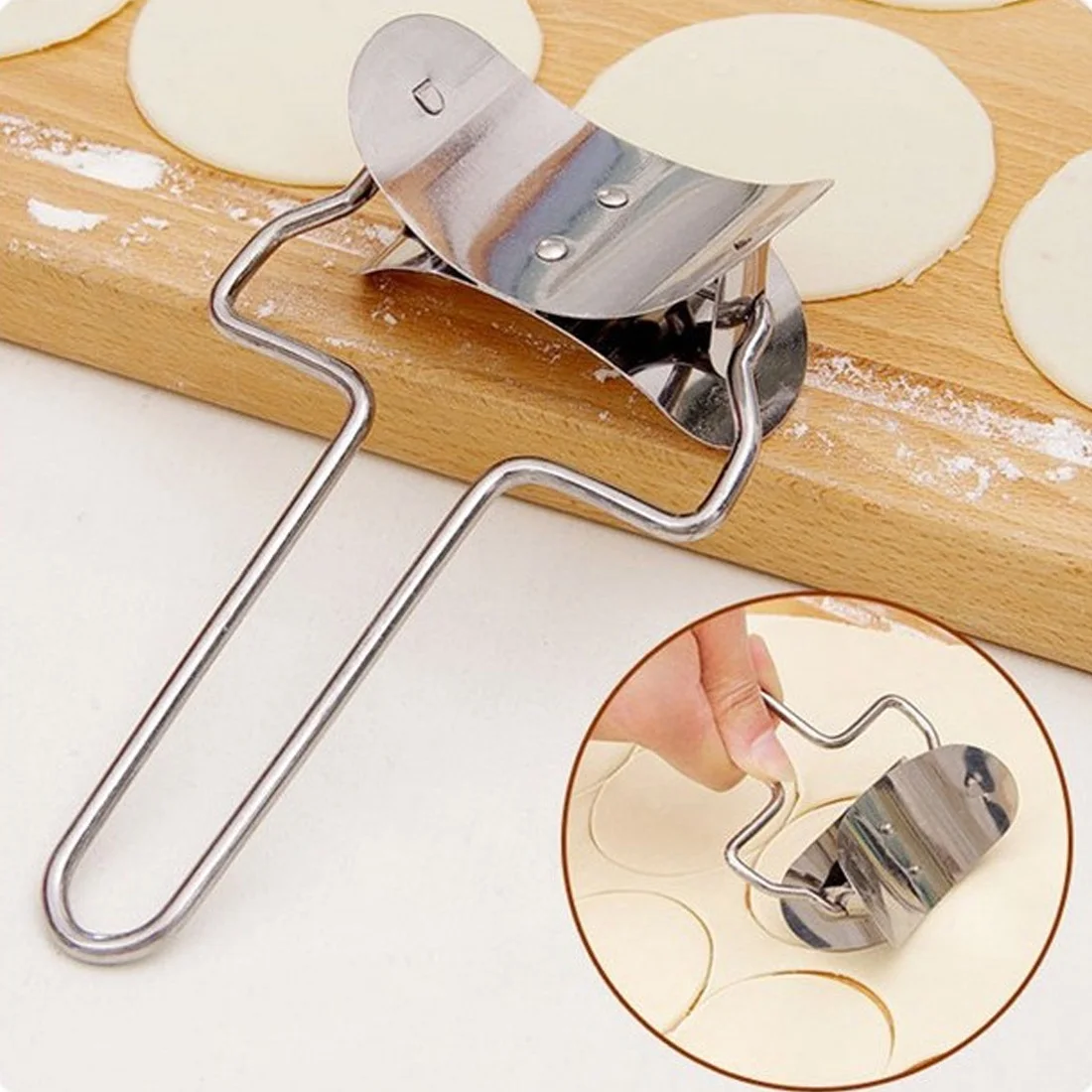 1pcs Dough Roller Cutter Diameter 7cm Dumpling Wrapper Maker Ravioli Pierogies Pasta Crimper Rolling Blade Pastry Tools
1pcs Dough Roller Cutter Diameter 7cm Dumpling Wrapper Maker Ravioli Pierogies Pasta Crimper Rolling Blade Pastry Tools