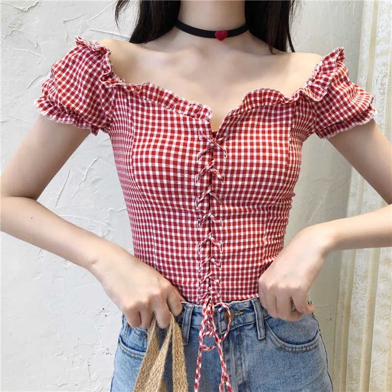 New Summer Women Cotton Ripped T-shirt Korean Vintage Short Sleeve Ruffle Ladies Tops Shirt
New Summer Women Cotton Ripped T-shirt Korean Vintage Short Sleeve Ruffle Ladies Tops Shirt