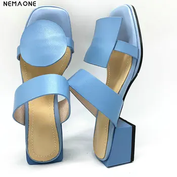 2019 New summer shoes women slippers genuine leather leather 4.2cm square heels geometry sandals ladies casual shoes size 32-48
2019 New summer shoes women slippers genuine leather leather 4.2cm square heels geometry sandals ladies casual shoes size 32-48
