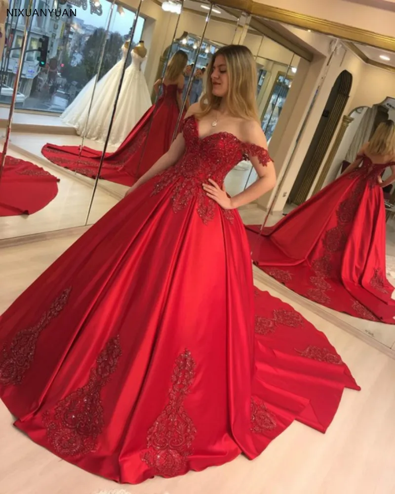2019 Stunning Ball Gown Wedding Dress Off The Shoulder Lace Appliques Beaded Sweetheart Satin Plus Size Custom Bridal Gowns
2019 Stunning Ball Gown Wedding Dress Off The Shoulder Lace Appliques Beaded Sweetheart Satin Plus Size Custom Bridal Gowns