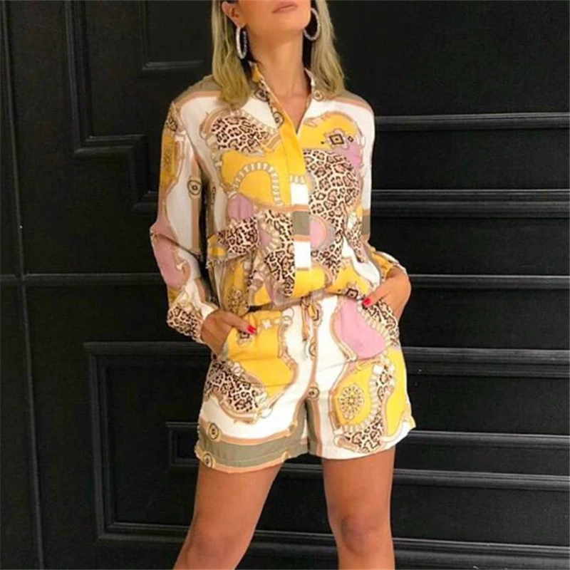 2019 Summer Women Elegant VacationTurn-down Collar Casual Suit Sets Mixed Print Long Sleeve Top & Short Sets
2019 Summer Women Elegant VacationTurn-down Collar Casual Suit Sets Mixed Print Long Sleeve Top & Short Sets