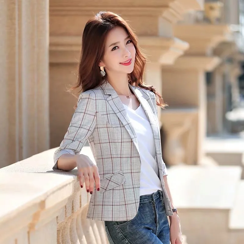 Professional temperament plaid jacket 2019 spring and summer new fashion women's overalls small suit jacket
Professional temperament plaid jacket 2019 spring and summer new fashion women's overalls small suit jacket