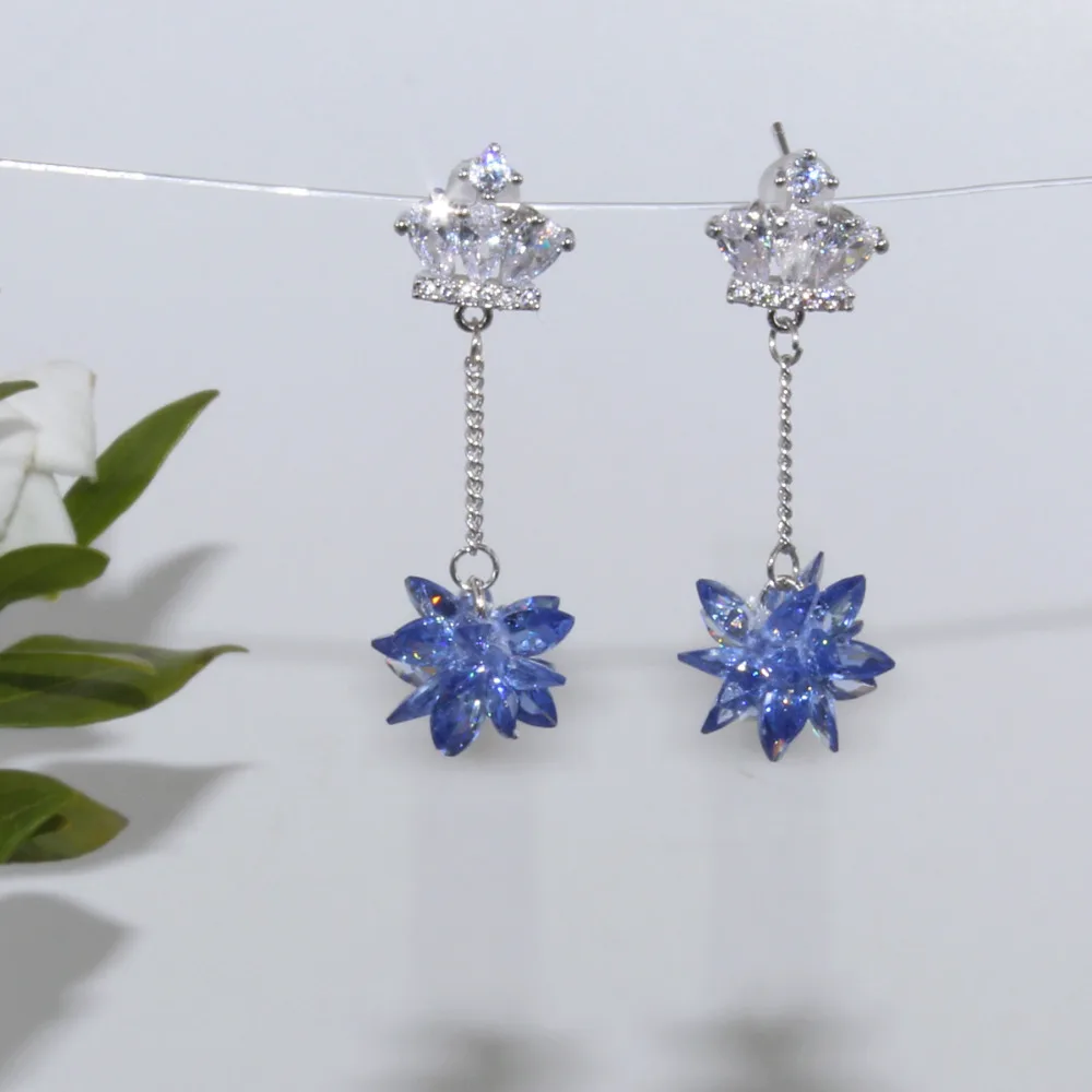 2018 hot crown +AAA cubic zirconia super bright ice ball charm Earring FOR girl / color optional HHE-013
2018 hot crown +AAA cubic zirconia super bright ice ball charm Earring FOR girl / color optional HHE-013