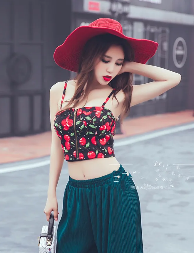 Sexy 100% cotton spaghetti crop top new brand bustier crop top women top cropped Polka Dot Corselets Bralatte Corsets Floral
Sexy 100% cotton spaghetti crop top new brand bustier crop top women top cropped Polka Dot Corselets Bralatte Corsets Floral