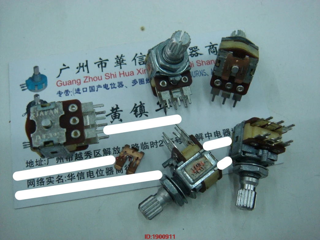 1pcs/lot Original Japanese ALPS 12 square potentiometer double A20K handle 15MM long flower
1pcs/lot Original Japanese ALPS 12 square potentiometer double A20K handle 15MM long flower