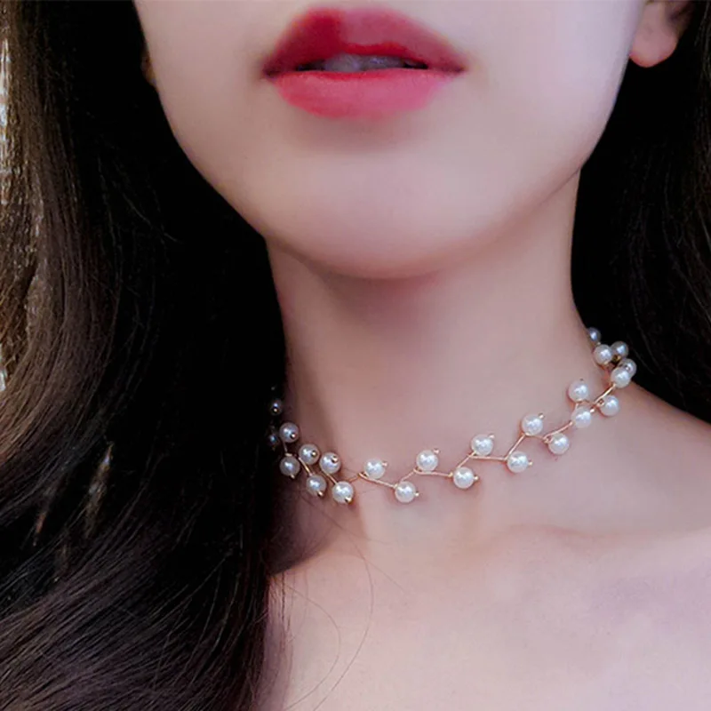 

Fashion Chic Simulated Pearl Women Choker Chain Leaves Shape Simple Party Choker Necklace For Girls Ladies