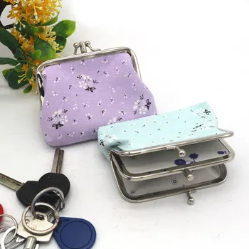 Women's Girls Retro Cartoon Floral Snacks Coin Purse Wallet Bag Replacement Small Bag Keychain Clip Pack carteras para mujer
Women's Girls Retro Cartoon Floral Snacks Coin Purse Wallet Bag Replacement Small Bag Keychain Clip Pack carteras para mujer