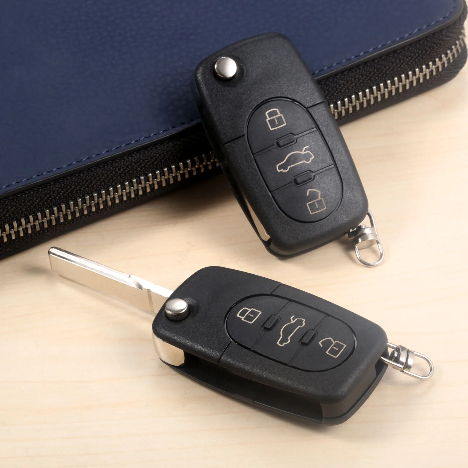 2Pcs 433MHz 3 Button Remote Key 4DO837231A Uncut Flip Remote Key ID48 Chip For Audi A3 A4 A8 Quattro A6 Allroad TT RS4
2Pcs 433MHz 3 Button Remote Key 4DO837231A Uncut Flip Remote Key ID48 Chip For Audi A3 A4 A8 Quattro A6 Allroad TT RS4