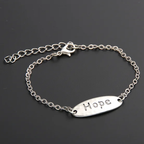 1pc Pulseras Bijoux 2019 Punk Vintage Hope/Peace/Faith Letter Chain Bracelet For Women Jewelry Gift Men Charm Bracelets Bangles
1pc Pulseras Bijoux 2019 Punk Vintage Hope/Peace/Faith Letter Chain Bracelet For Women Jewelry Gift Men Charm Bracelets Bangles
