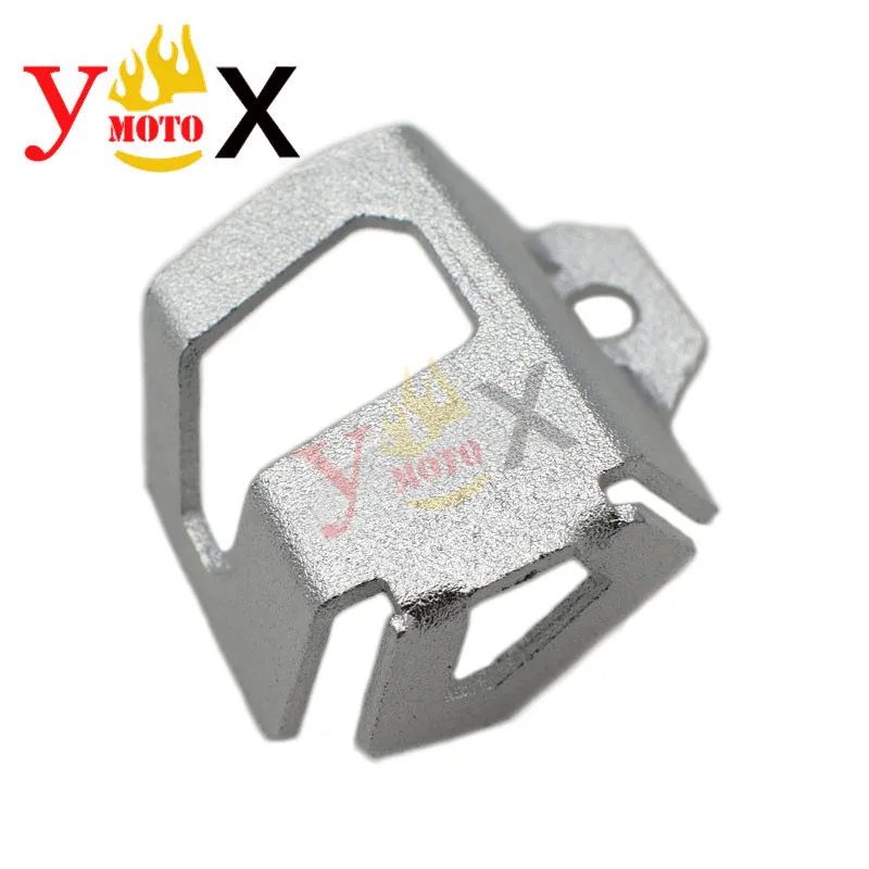 Motorcycle Rear Brake Fluid Reservoir Guard Protector Cover For BMW F800GS ADV F700GS 2013-2017 Ducati Scrambler 2008-2012
Motorcycle Rear Brake Fluid Reservoir Guard Protector Cover For BMW F800GS ADV F700GS 2013-2017 Ducati Scrambler 2008-2012