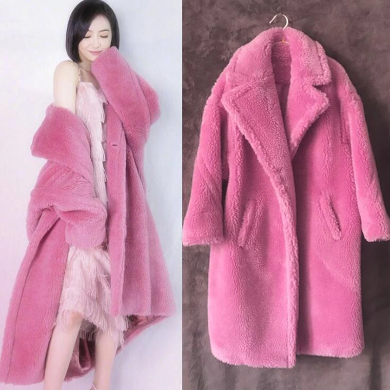 Luxury Brand Women Fur Lined Coats Winter Woman Windbreaker Velvet Streetwear Straight Loose Fur Coats Lady European Style A072
Luxury Brand Women Fur Lined Coats Winter Woman Windbreaker Velvet Streetwear Straight Loose Fur Coats Lady European Style A072