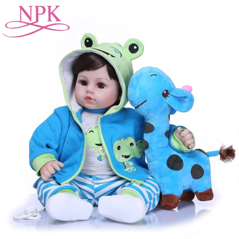 NPK bebes 22inch reborn dolls soft silicone baby dolls toys Cartoon frog travel doll Bonecas Girl Houses Toys Child Playmate
NPK bebes 22inch reborn dolls soft silicone baby dolls toys Cartoon frog travel doll Bonecas Girl Houses Toys Child Playmate