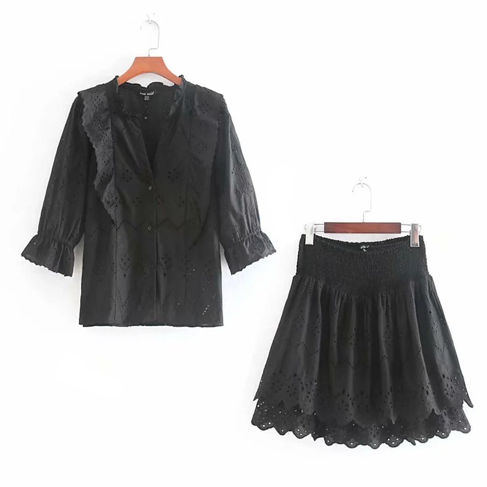 WOmen Sweet Two-piece sets Suits Embroidery Hollow Out Shirts Tops and Mini Skirts Suits Female Fashion 2 pieces Sets Clothing
WOmen Sweet Two-piece sets Suits Embroidery Hollow Out Shirts Tops and Mini Skirts Suits Female Fashion 2 pieces Sets Clothing