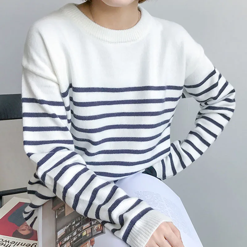 Korean Fashion Striped Loose Schoolgirl Streetwear Sweater Women Autumn Harajuku Preppy Style Pullovers Sweaters
Korean Fashion Striped Loose Schoolgirl Streetwear Sweater Women Autumn Harajuku Preppy Style Pullovers Sweaters