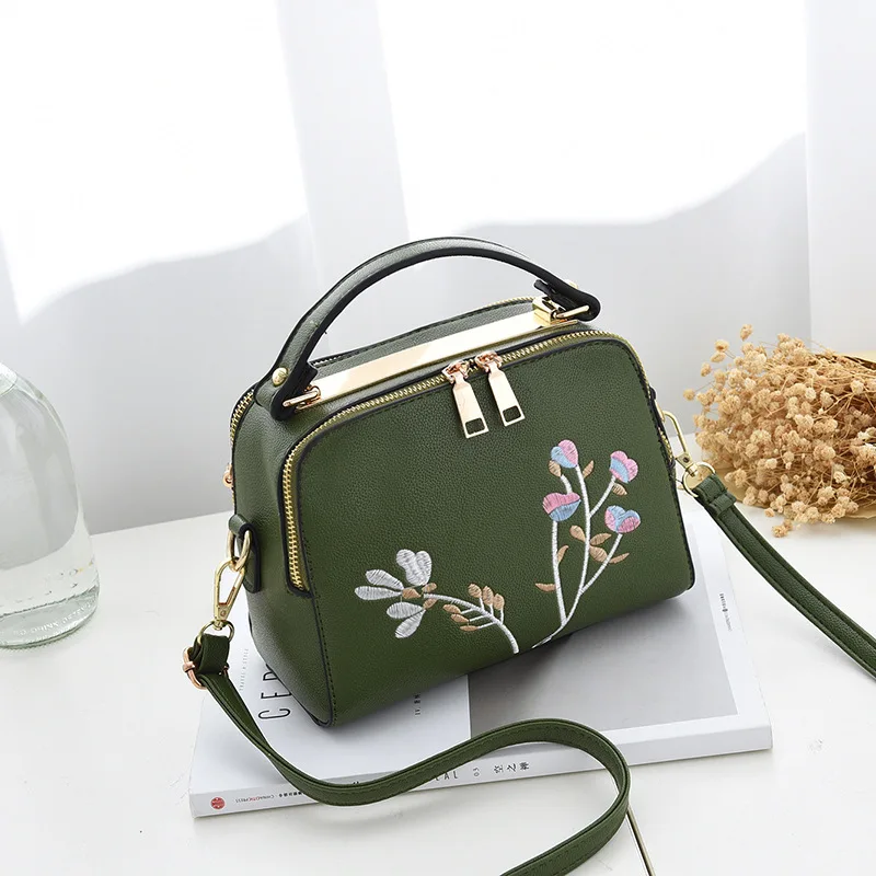 2019 Fashion Bags for Women Double Layer Handbags Mini Shell Embroidery Bags Zipper Sweet Shoulder Messenger Bag Bolsa Feminina
2019 Fashion Bags for Women Double Layer Handbags Mini Shell Embroidery Bags Zipper Sweet Shoulder Messenger Bag Bolsa Feminina