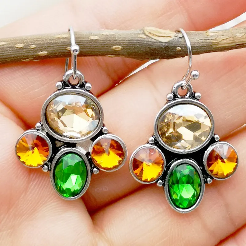 Vintage Brincos Handmade Geometric Earrings For Women Alloy Rectangle Strip Boho Pendientes Indian Earring 2019 Elegant Jewelry
Vintage Brincos Handmade Geometric Earrings For Women Alloy Rectangle Strip Boho Pendientes Indian Earring 2019 Elegant Jewelry