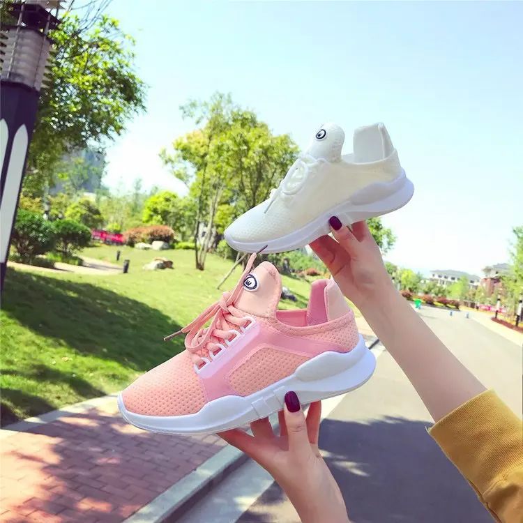 2019 New Black Running Shoes for Women Breathable Mesh Lace-up Fitness Sneakers Jogging Walking Casual Woman Sport Shoes
2019 New Black Running Shoes for Women Breathable Mesh Lace-up Fitness Sneakers Jogging Walking Casual Woman Sport Shoes