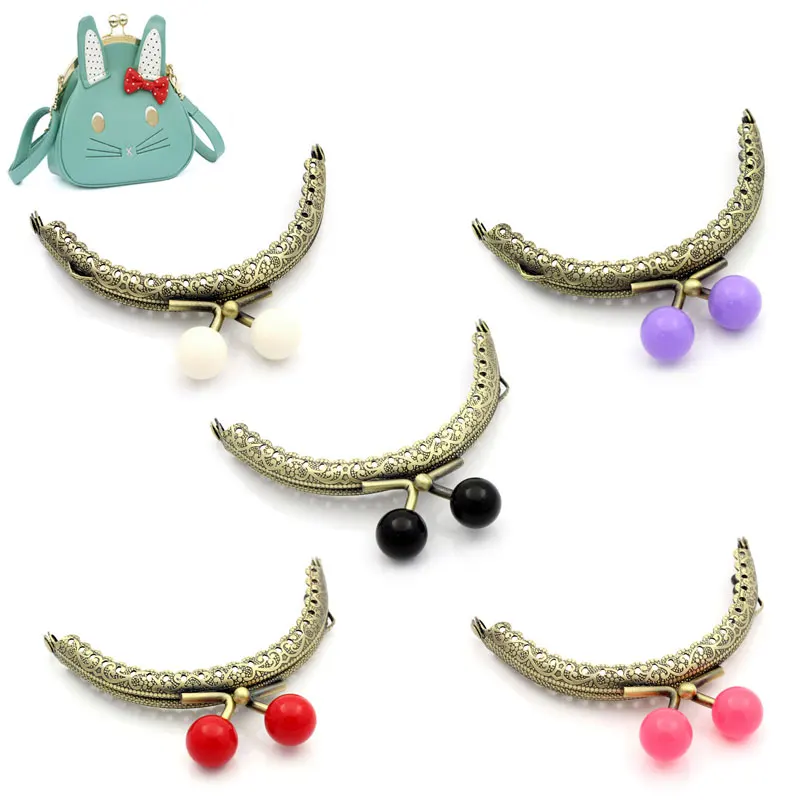 Бесплатная Shipping-5PC металлическая рамка Kiss застежка арка для кошелька сумка замок ручка DIY ручной работы античный бронзовый шар смешанный 8,8x7,5 см J2621
Бесплатная Shipping-5PC металлическая рамка Kiss застежка арка для кошелька сумка замок ручка DIY ручной работы античный бронзовый шар смешанный 8,8x7,5 см J2621