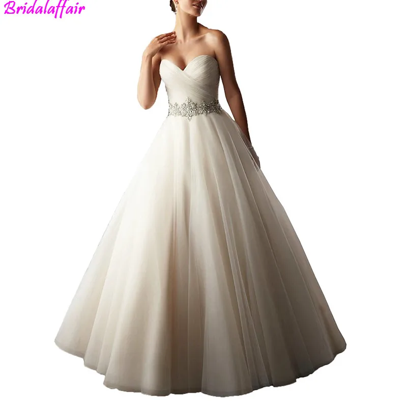 Vestido de Noiva Women's A-line Strapless Beading Ruched Long Wedding Dress Tulle Appliques Beaded Princess Lace Wedding Gowns
Vestido de Noiva Women's A-line Strapless Beading Ruched Long Wedding Dress Tulle Appliques Beaded Princess Lace Wedding Gowns