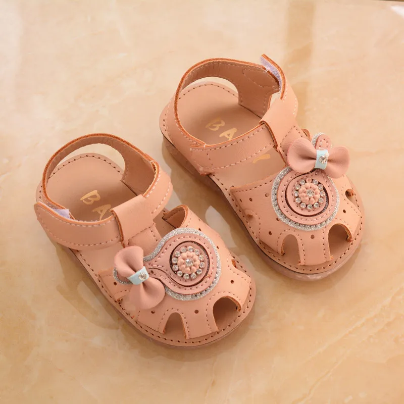 New summer 1 year old baby girls sandals bowknot flowers princess shoes non-slip soft cool newborn shoes beach shoes
New summer 1 year old baby girls sandals bowknot flowers princess shoes non-slip soft cool newborn shoes beach shoes