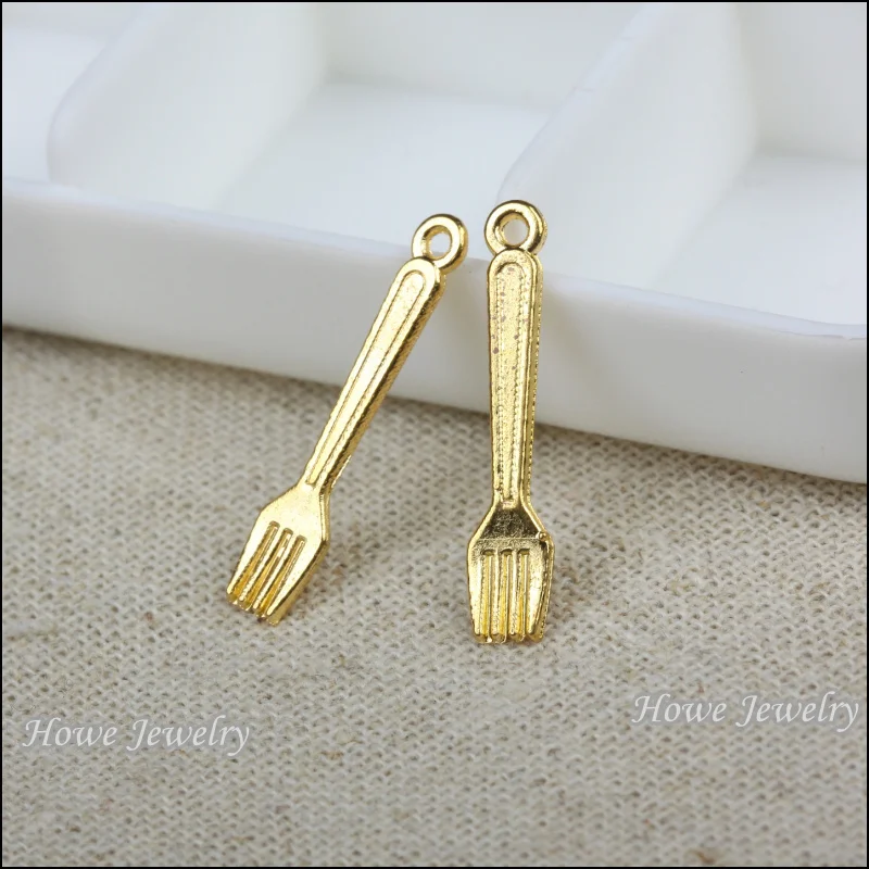 270pcs vintage fork pendant gold color zinc alloy Pendant DIY European Style jewelry findings C035
270pcs vintage fork pendant gold color zinc alloy Pendant DIY European Style jewelry findings C035