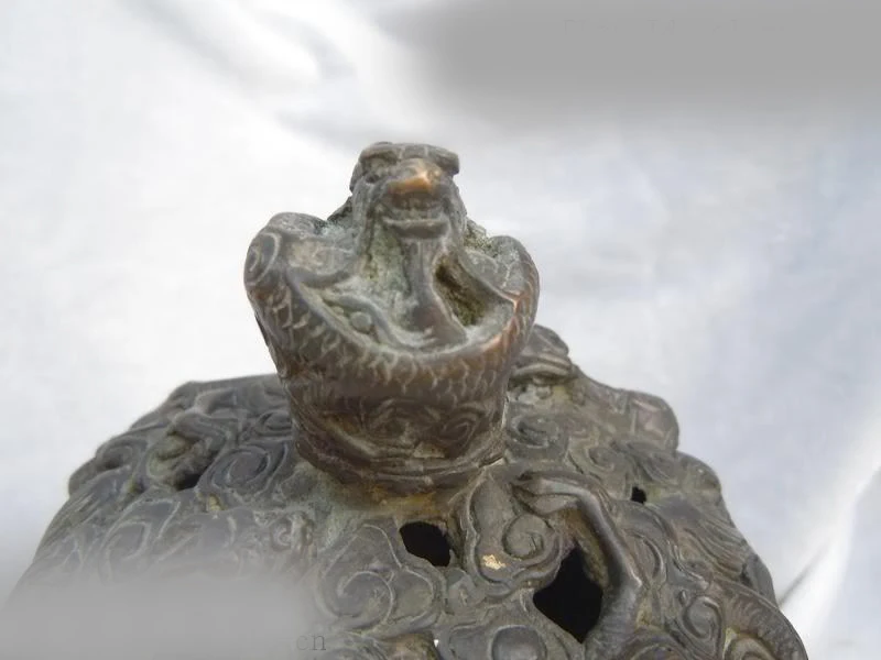 DS Chinese bronze copper carved nine dragon censer Incense Burners Sculpture statue
DS Chinese bronze copper carved nine dragon censer Incense Burners Sculpture statue