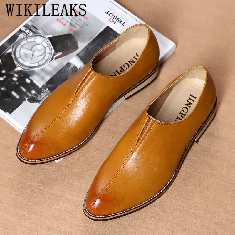 2019 Fashion Pointed Toe Dress Shoes Men Loafers Black Leather Oxford Shoes For Men Formal Mariage Wedding Shoes Sapato Social
2019 Fashion Pointed Toe Dress Shoes Men Loafers Black Leather Oxford Shoes For Men Formal Mariage Wedding Shoes Sapato Social