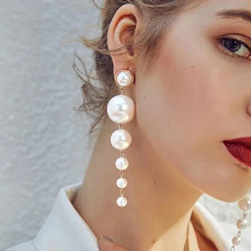 European and American long tassel pearl earrings fashion chain earrings new personality ear decorative alloy earrings female
European and American long tassel pearl earrings fashion chain earrings new personality ear decorative alloy earrings female