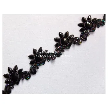 1yard 6.3cm Width x Handmade Black Sequined Beaded Stoned Crown-shaped Ribbon Lace Trimmings Appliques Dance Costume DECOR BT18C
1yard 6.3cm Width x Handmade Black Sequined Beaded Stoned Crown-shaped Ribbon Lace Trimmings Appliques Dance Costume DECOR BT18C