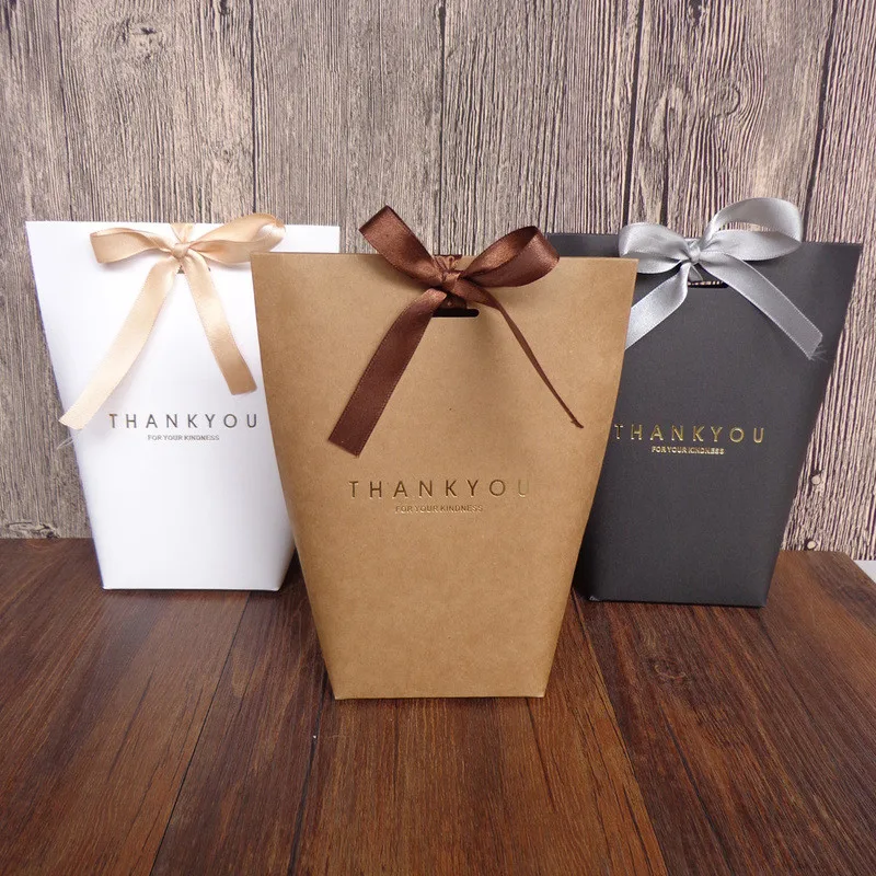 WHISM Creative Thank you Gift Box Wedding Favors Merci Candy Box Boutonniere Party Dessert Boxes Paper Bag Cookies Package Bags
WHISM Creative Thank you Gift Box Wedding Favors Merci Candy Box Boutonniere Party Dessert Boxes Paper Bag Cookies Package Bags