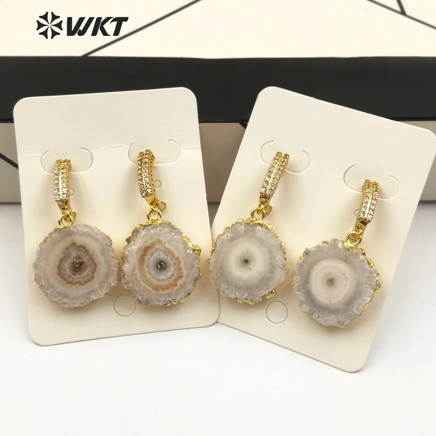 WT-E477 Women Vogue Fashion Earring Stalactite Quartz With Gold Bezel Dainty Cubic Zirconia Pave Earring Stud Delicate Jewelry
WT-E477 Women Vogue Fashion Earring Stalactite Quartz With Gold Bezel Dainty Cubic Zirconia Pave Earring Stud Delicate Jewelry