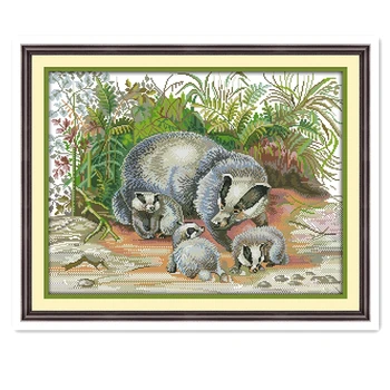The Badger Family Chinese Counted Cross Stitch Patterns Kits Paintings kits-for-embroidery DMC Cross Stitch Fabric DIY Set
The Badger Family Chinese Counted Cross Stitch Patterns Kits Paintings kits-for-embroidery DMC Cross Stitch Fabric DIY Set
