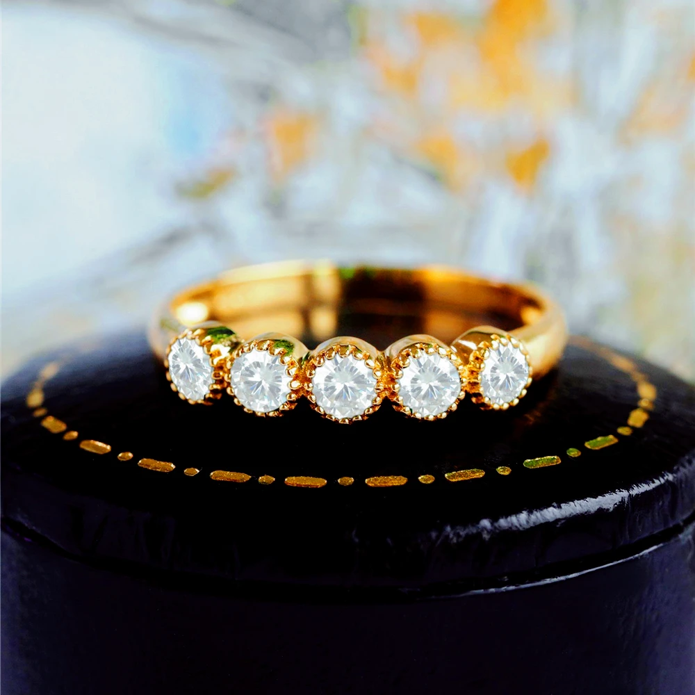 Wedding Ring For Women Concise Classical Embedded single row Cubic Zirconia Gold Color Fashion Jewelry LOREDANA
Wedding Ring For Women Concise Classical Embedded single row Cubic Zirconia Gold Color Fashion Jewelry LOREDANA