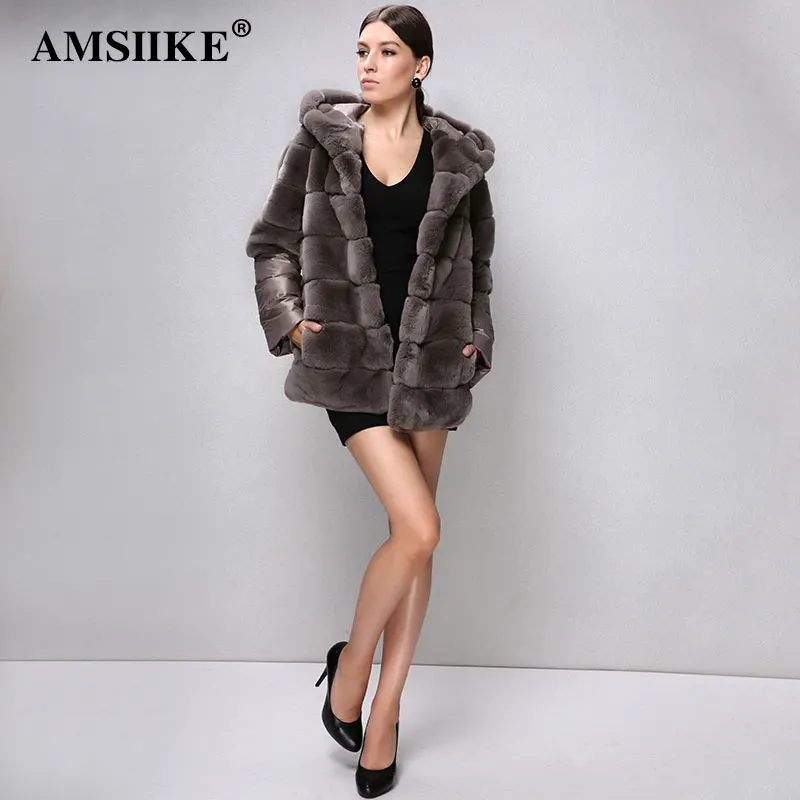 AMSIIKE Women Fur Coat Natural Rabbit Fur Coat 2019 Dismountable Sleeves Hooded Outerwear Rabbit Fur With Cotton Coat 1622-H
AMSIIKE Women Fur Coat Natural Rabbit Fur Coat 2019 Dismountable Sleeves Hooded Outerwear Rabbit Fur With Cotton Coat 1622-H
