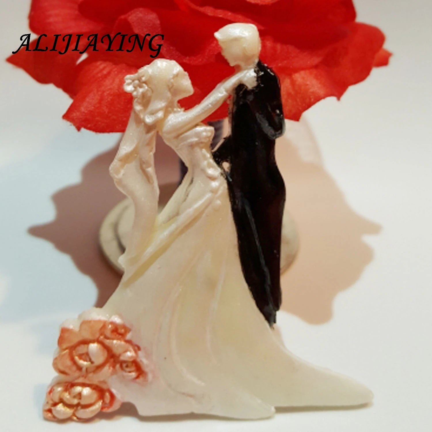 1Pcs Bride Groom&Boy girl Dance Fondant Silicone Molds For Cake Decorating Tool Chocolate Mold Wedding Decoration Mold D1066
1Pcs Bride Groom&Boy girl Dance Fondant Silicone Molds For Cake Decorating Tool Chocolate Mold Wedding Decoration Mold D1066