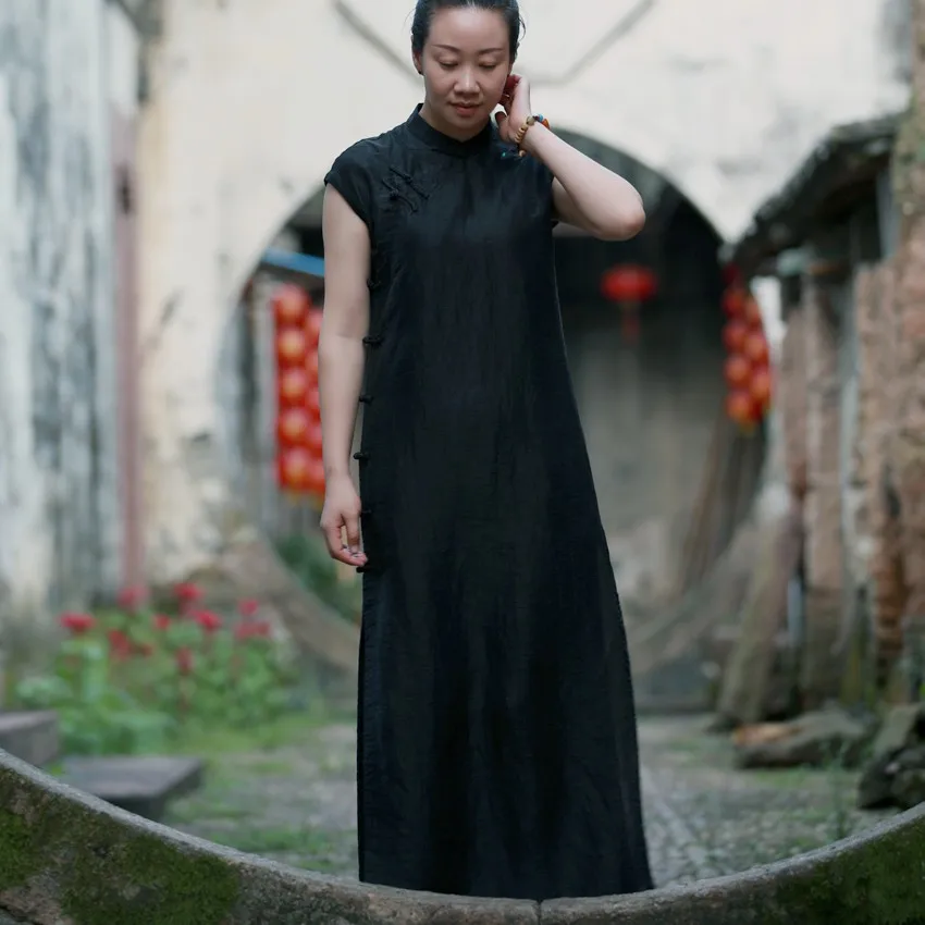 2019 Summer Women Dress Cotton and Linen Dress Chinese Style Retro Comfortable Black Dresses Loose Chinese Robes D071
2019 Summer Women Dress Cotton and Linen Dress Chinese Style Retro Comfortable Black Dresses Loose Chinese Robes D071