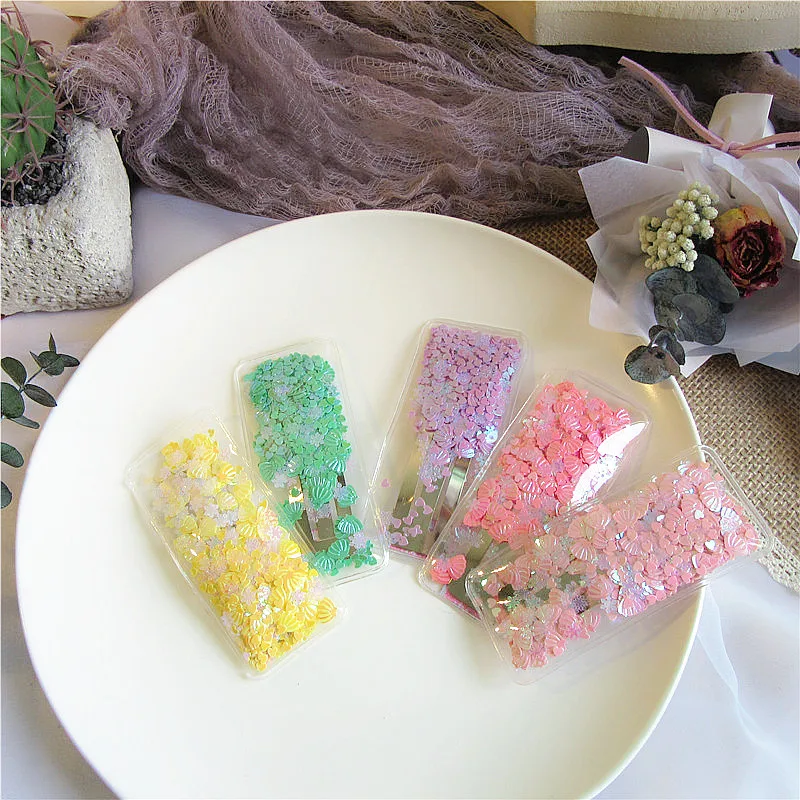 Korean Simple Dream Girl Love Shell Flower Sequins Transparent BB Clip Fashion Beautiful Colorful Square Hairpins Headdress
Korean Simple Dream Girl Love Shell Flower Sequins Transparent BB Clip Fashion Beautiful Colorful Square Hairpins Headdress