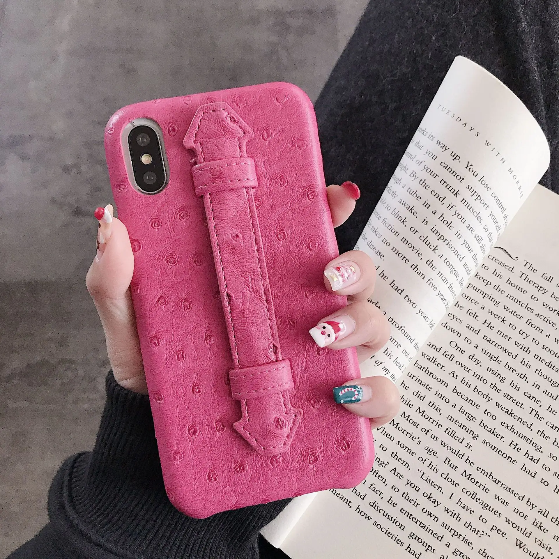 Green High-grade Leather ostrich Pattern Bracket Back Phone Case for iphone 6 6s 7 8 Plus All-inclusive Anti-fall Cover XS Max X
Green High-grade Leather ostrich Pattern Bracket Back Phone Case for iphone 6 6s 7 8 Plus All-inclusive Anti-fall Cover XS Max X